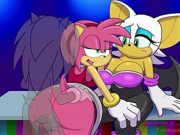 Rouge The Bat Gets Cucked By Amy Rose